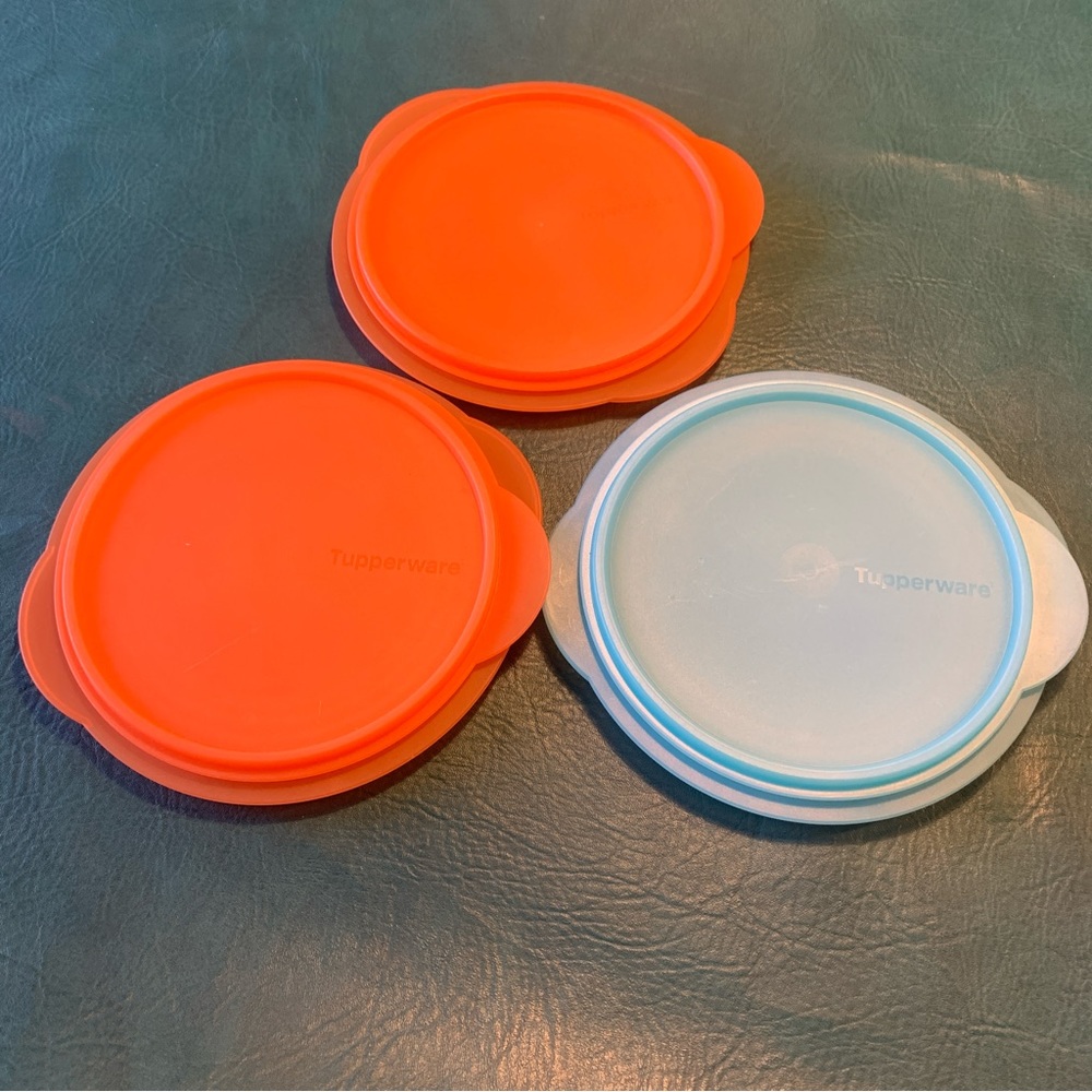 Tupperware  ‘Flat Out’ Collapsible Bowls Containers - Set of three  4 cup size